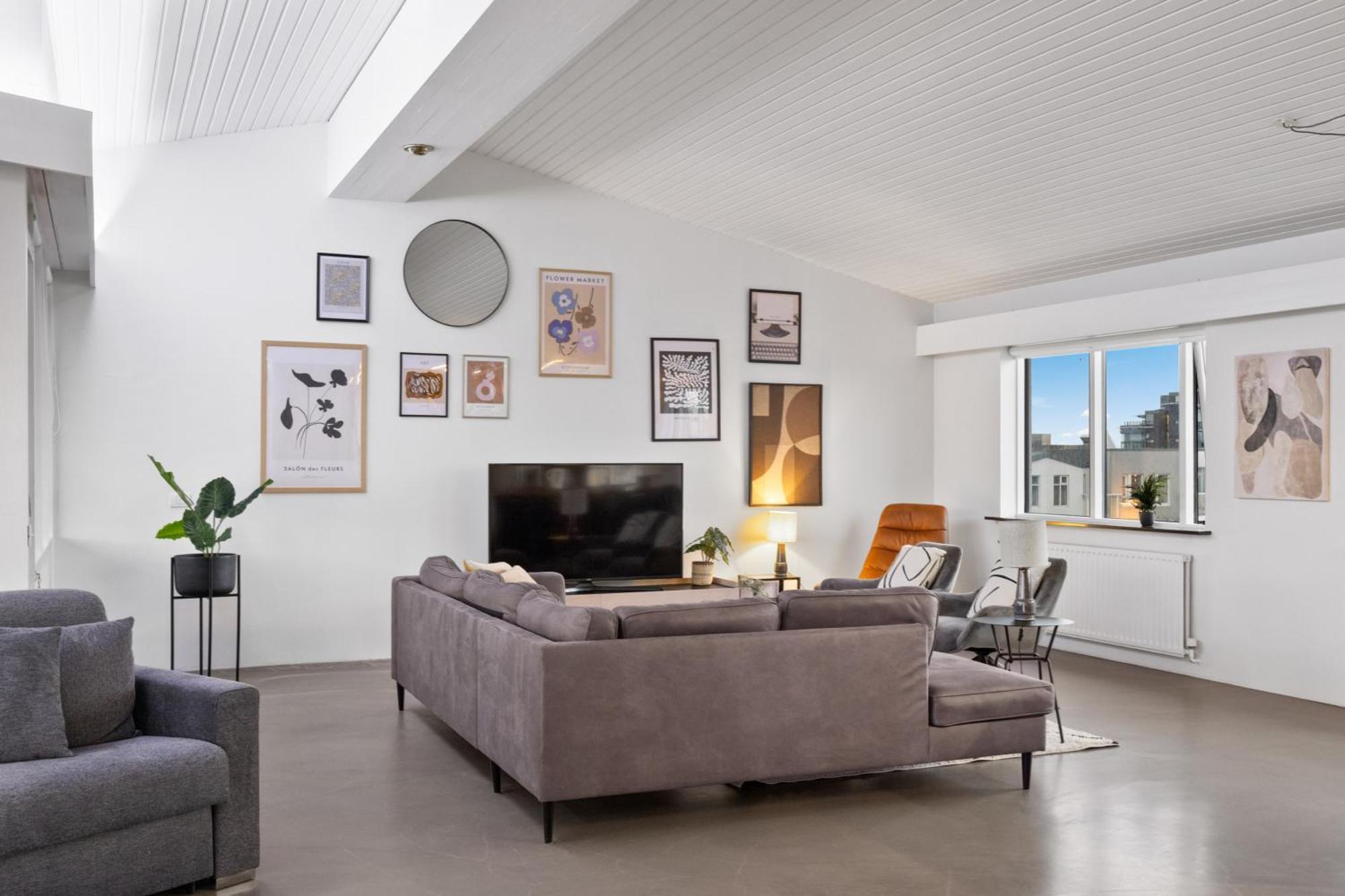 Penthouse Apt On The Shopping Street-Free Parking เรคยาวิก ภายนอก รูปภาพ