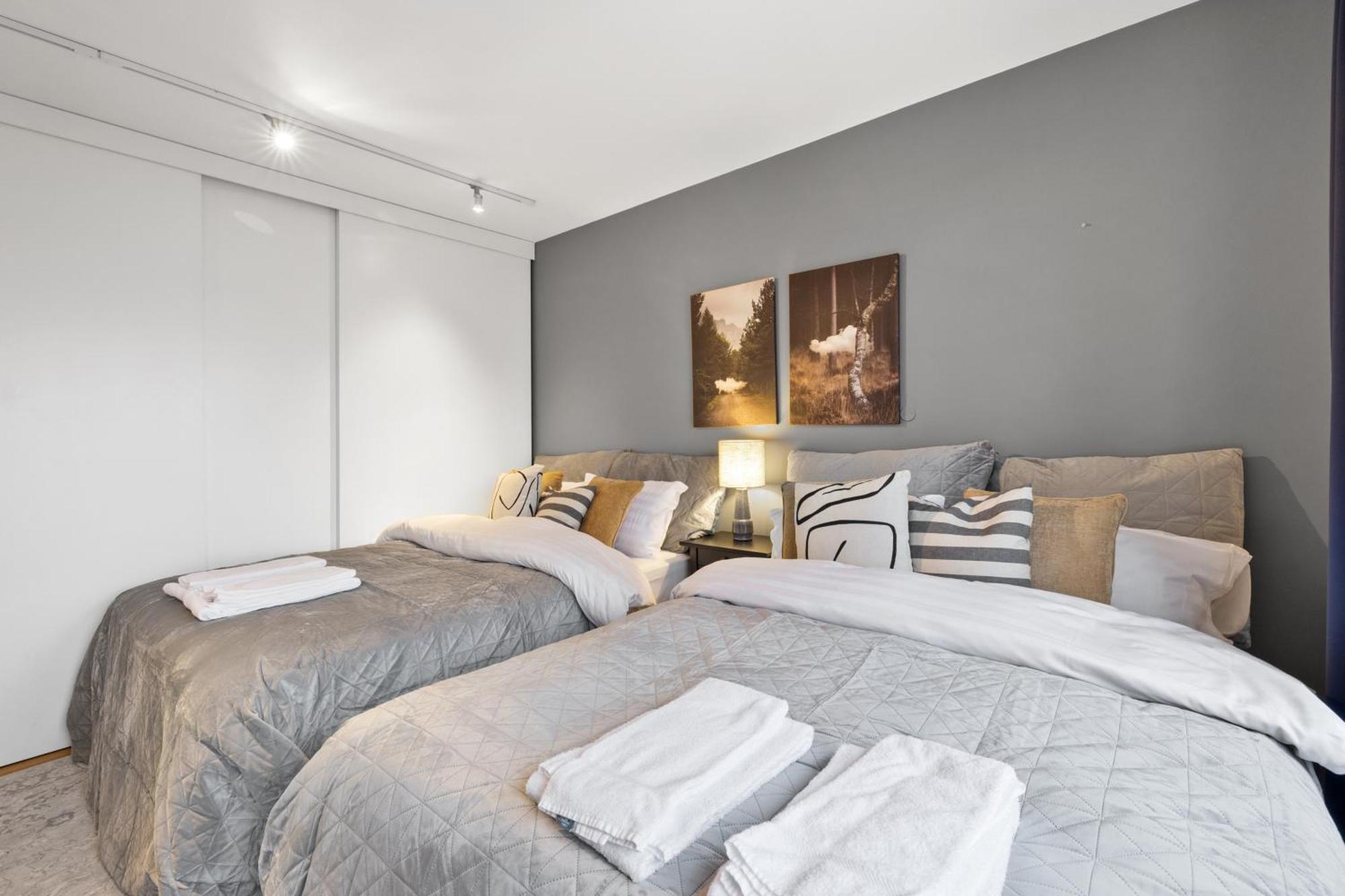 Penthouse Apt On The Shopping Street-Free Parking เรคยาวิก ภายนอก รูปภาพ